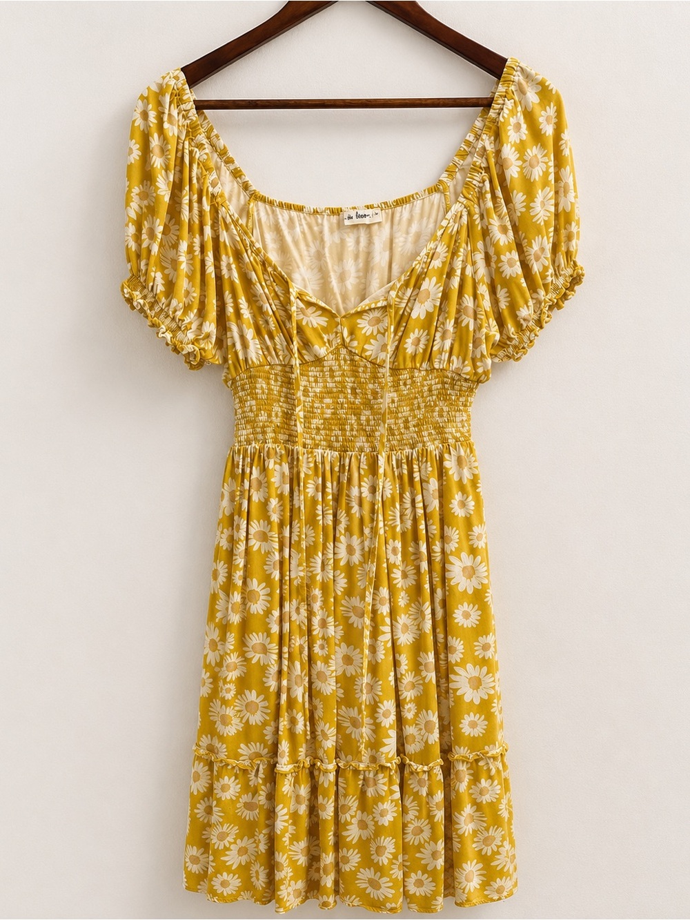 In Loom Daisy-Print Smocked Midi Dress in Yellow Size Medium